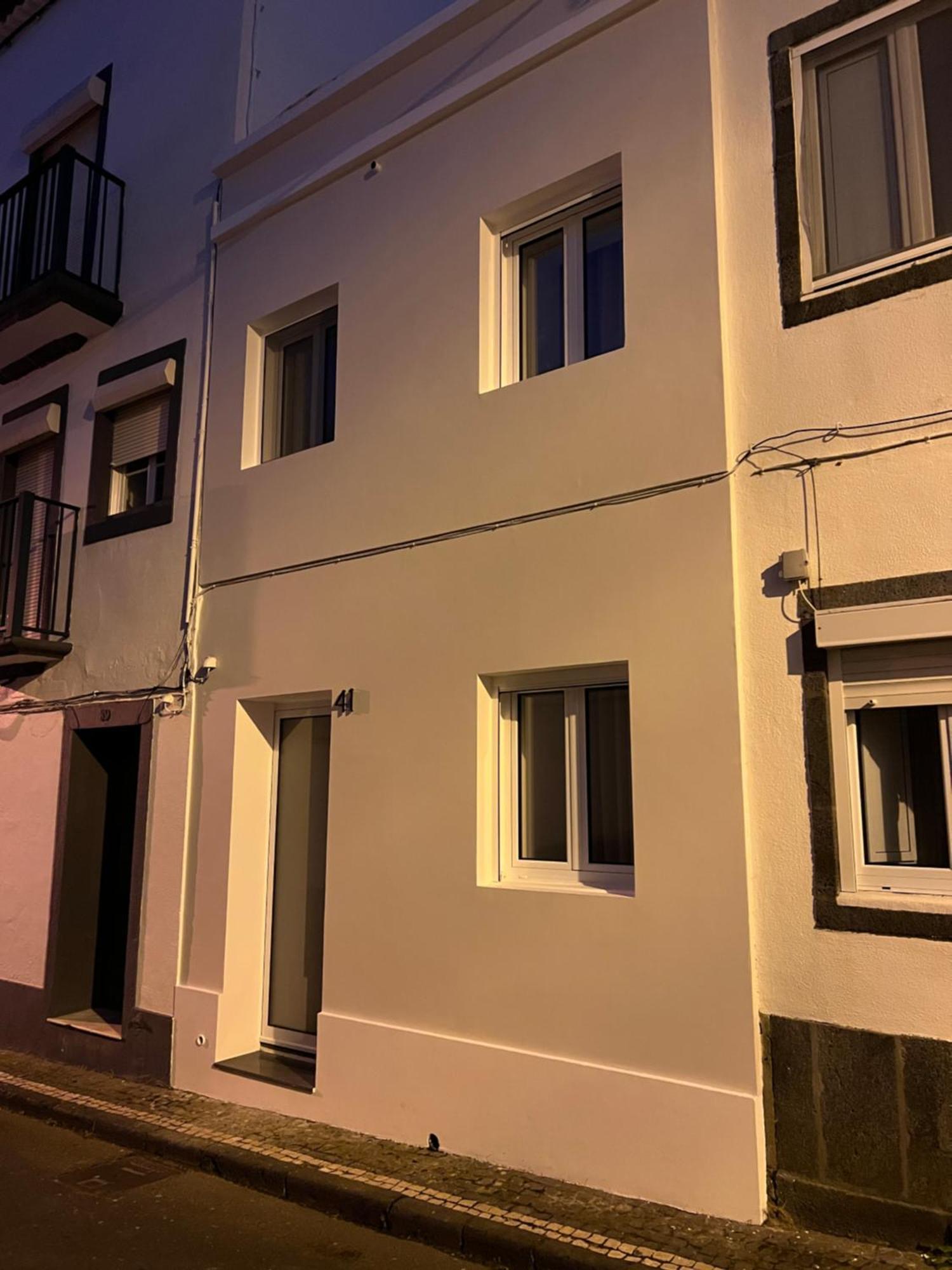 Urban 41 Guest House Понта Делгада Екстериор снимка